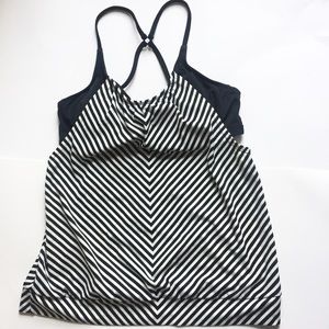 Athleta women’s athletic thank top built in bra